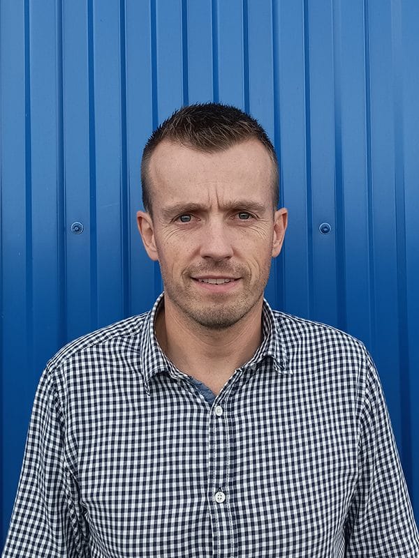 Yves Responsable Service Après Vente