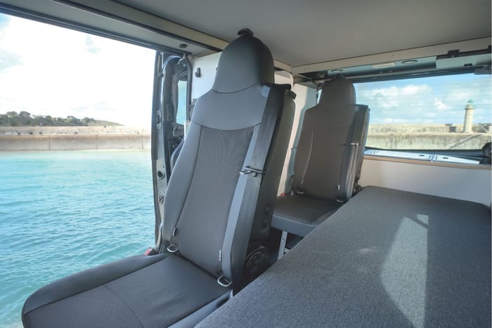 Flex PLUS : van aménagé 2-4 places siéges Isofix