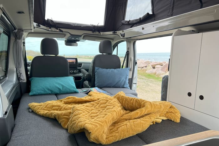 Flex PLUS van aménagé 2 à 4 places lit peigne